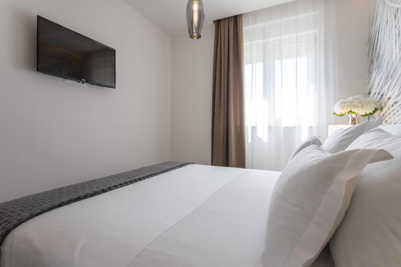 Apartments Taratta 1 Trogir Exterior photo