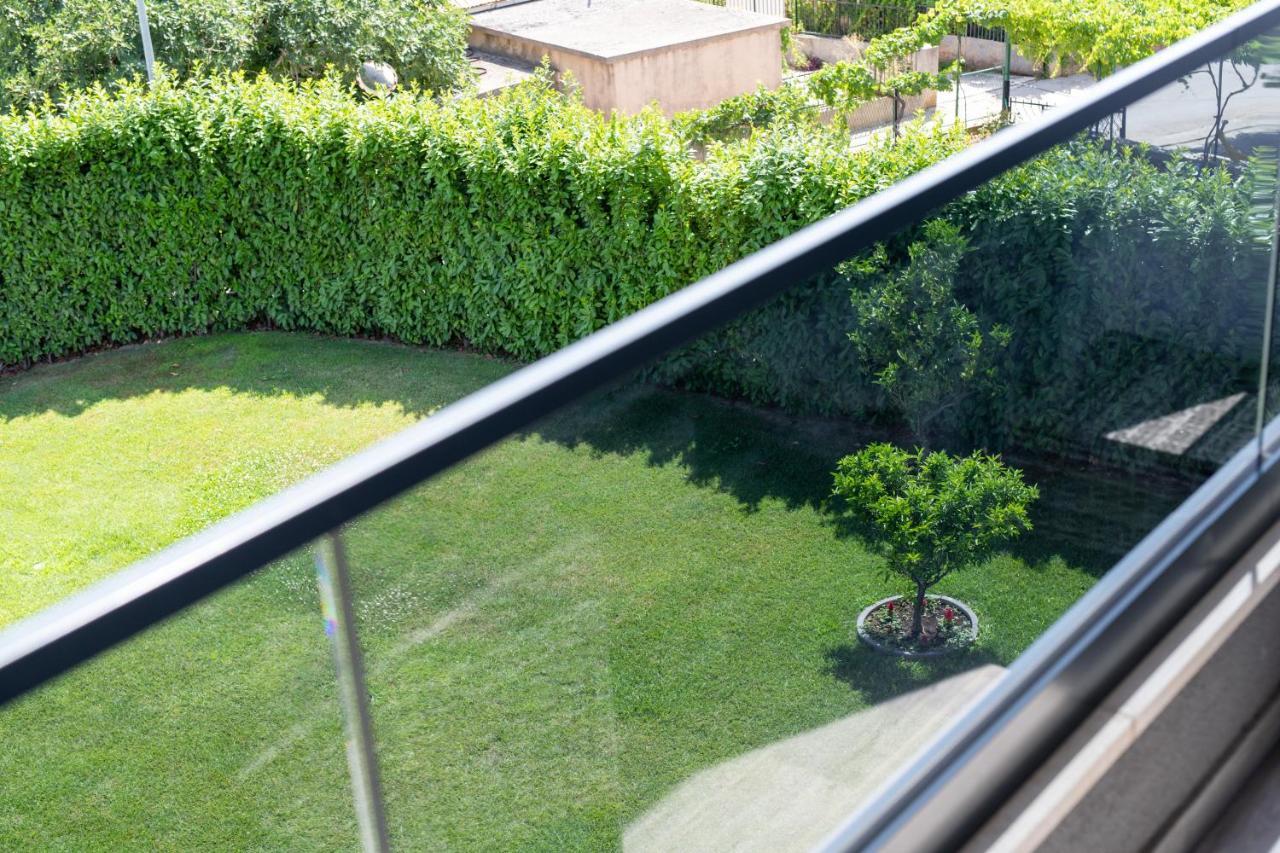 Apartments Taratta 1 Trogir Exterior photo