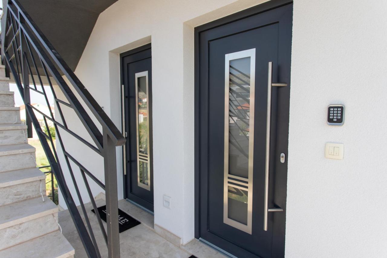 Apartments Taratta 1 Trogir Exterior photo