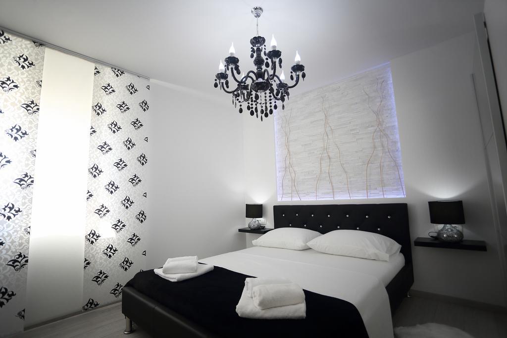 Apartments Taratta 1 Trogir Exterior photo